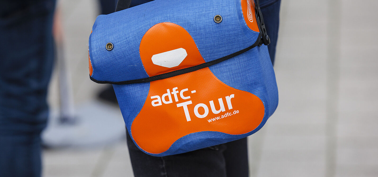 Fahrradtasche mit ADFC Tour Logo